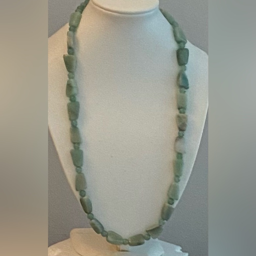 NEW Aventurine crystal statement necklace